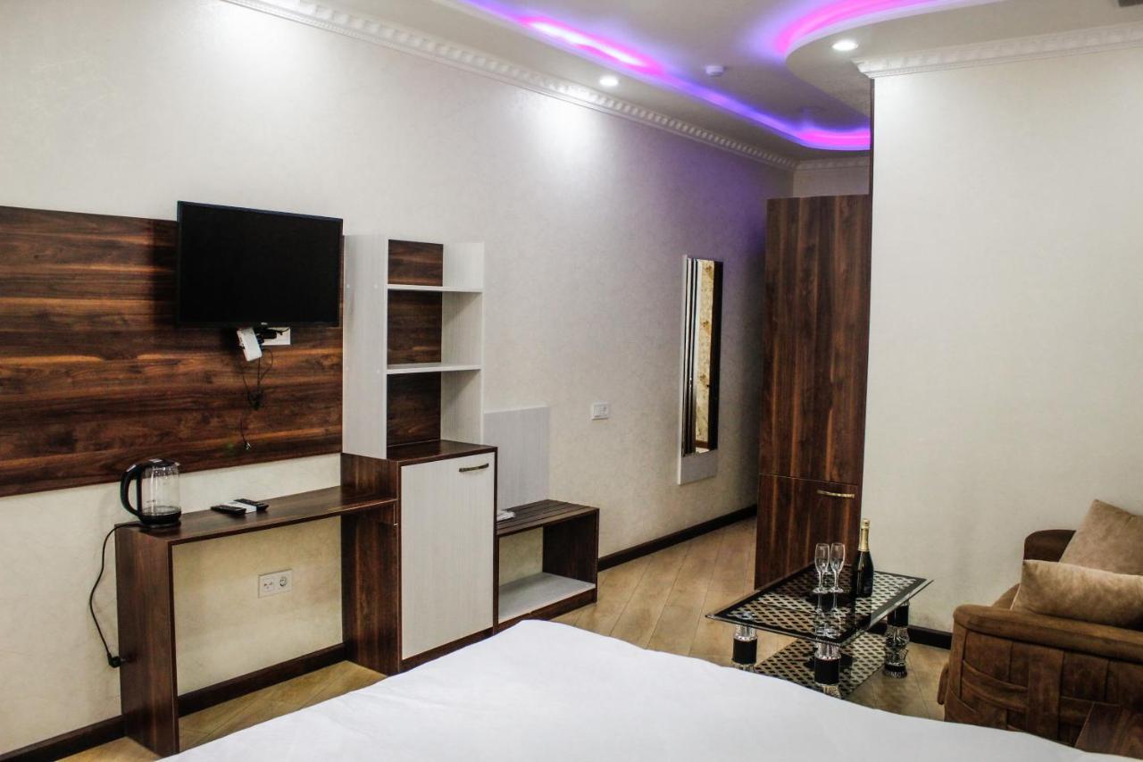 Emeg Hotel And Restaurant Batumi Eksteriør bilde